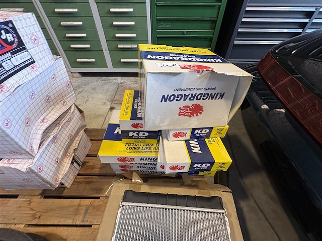 Diverse luchtfilters - afbeelding 1 van  2