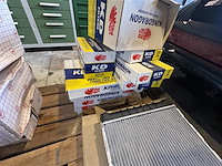 Diverse luchtfilters - afbeelding 2 van  2