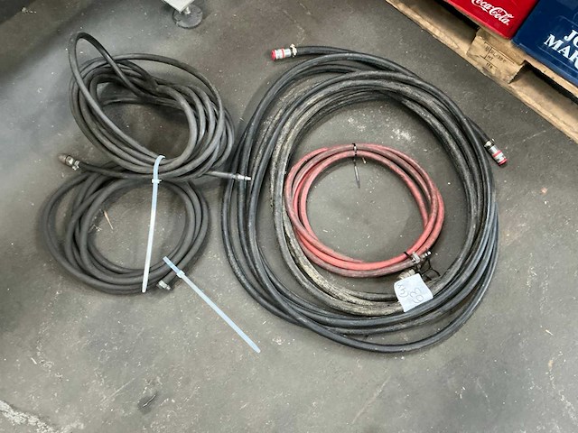 Diverse luchtslang (4x) - afbeelding 1 van  4