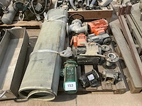 Diverse machine onderdelen - afbeelding 1 van  6