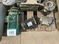 Diverse machine onderdelen - afbeelding 2 van  6