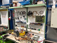 Diverse machineonderdelen en recup goederen - afbeelding 2 van  66