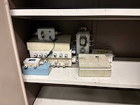 Diverse machineonderdelen en recup goederen - afbeelding 8 van  66