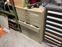 Diverse machineonderdelen en recup goederen - afbeelding 21 van  66