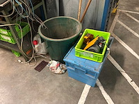 Diverse machineonderdelen en recup goederen - afbeelding 12 van  66