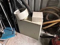 Diverse machineonderdelen en recup goederen - afbeelding 30 van  66