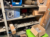 Diverse machineonderdelen en recup goederen - afbeelding 41 van  66