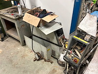 Diverse machineonderdelen en recup goederen - afbeelding 57 van  66
