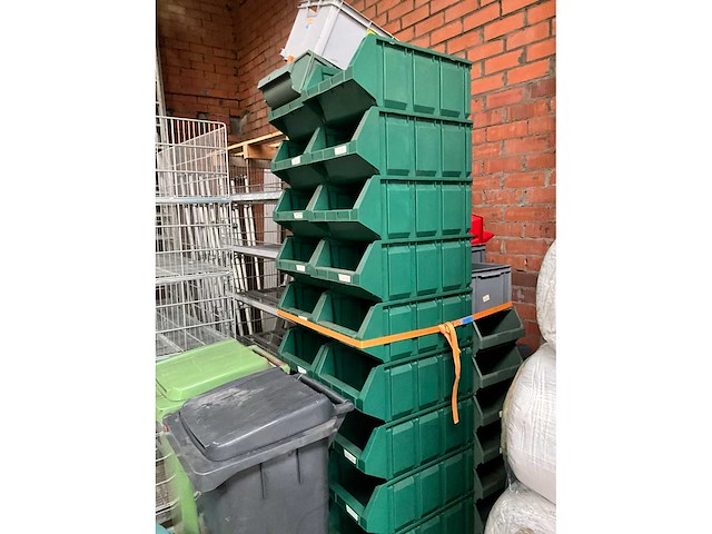 Diverse magazijninventaris - afbeelding 5 van  7