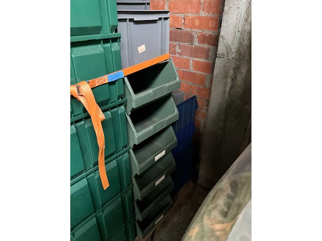 Diverse magazijninventaris - afbeelding 6 van  7