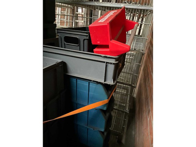 Diverse magazijninventaris - afbeelding 7 van  7