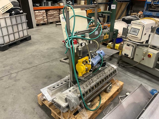 Diverse mallen en toebehoren (5x) - afbeelding 1 van  23