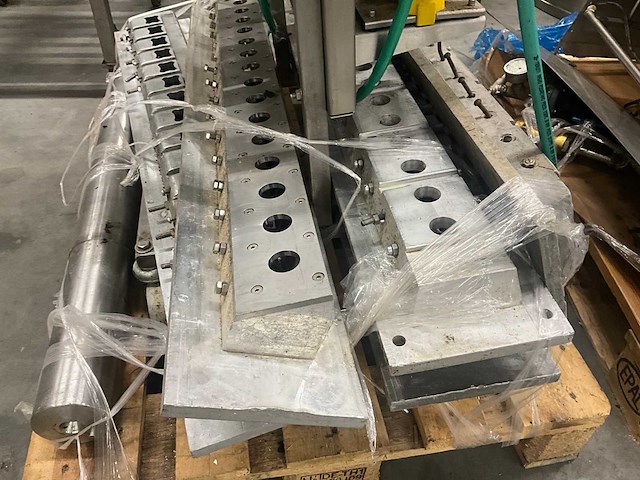 Diverse mallen en toebehoren (5x) - afbeelding 17 van  23