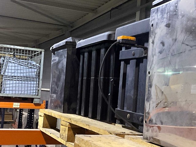 Diverse man opbergbakken/boxen (5x) - afbeelding 1 van  8