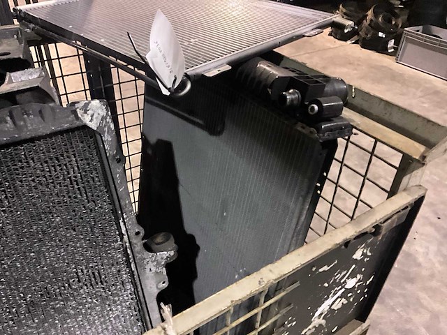 Diverse man radiatoren (4x) - afbeelding 4 van  14