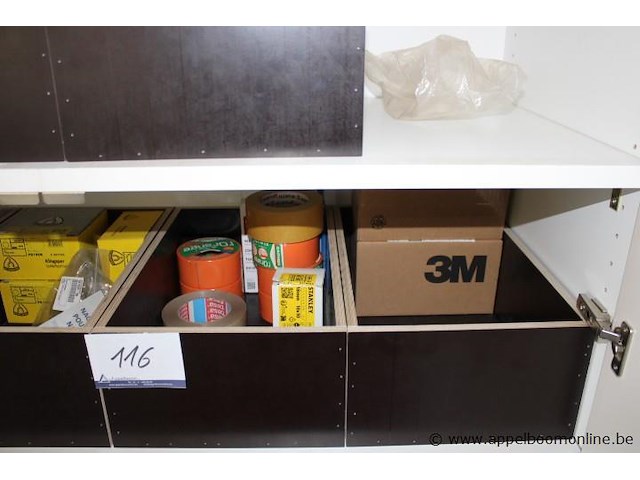 Diverse materialen, moldex mondmaskers en filters, tesa en andere tape, stanley messen en toebehoren, potloden, kleine onderdelen - afbeelding 4 van  6