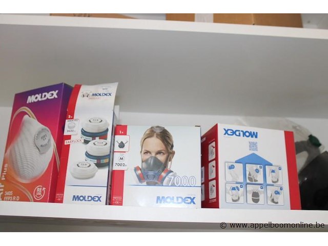 Diverse materialen, moldex mondmaskers en filters, tesa en andere tape, stanley messen en toebehoren, potloden, kleine onderdelen - afbeelding 6 van  6