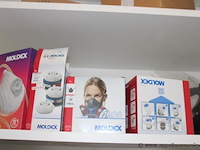 Diverse materialen, moldex mondmaskers en filters, tesa en andere tape, stanley messen en toebehoren, potloden, kleine onderdelen - afbeelding 6 van  6