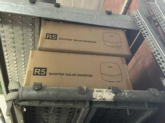 Diverse materialen voor zonnepanelen - afbeelding 13 van  20