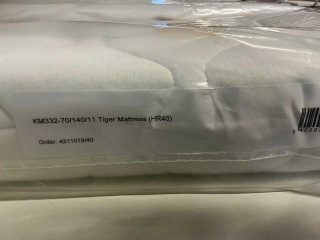 Diverse matrassen (4x) - afbeelding 3 van  8