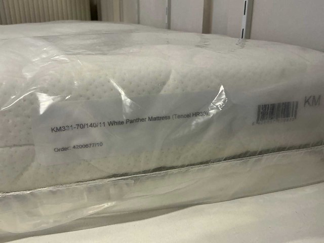 Diverse matrassen (4x) - afbeelding 8 van  8