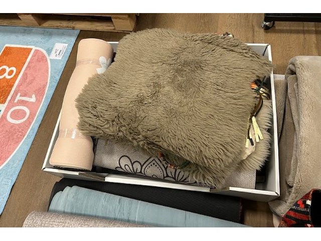 Diverse matten ong 35 stuks - afbeelding 4 van  8