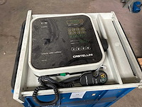 Diverse medische apparatuur - afbeelding 3 van  12