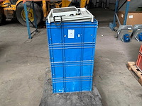 Diverse medische apparatuur - afbeelding 4 van  12