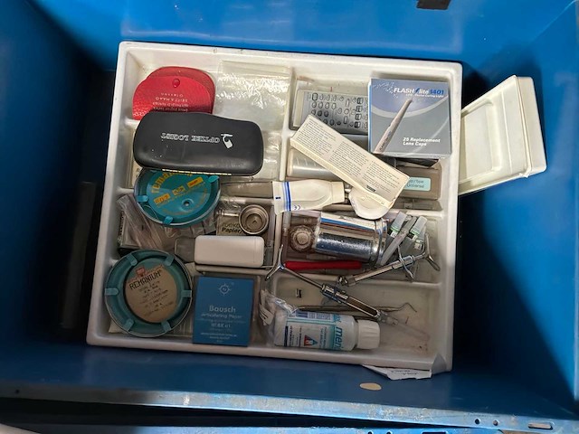 Diverse medische apparatuur - afbeelding 10 van  12