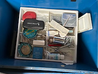 Diverse medische apparatuur - afbeelding 10 van  12