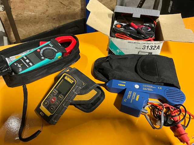 Diverse meetmachines (5x) - afbeelding 1 van  7