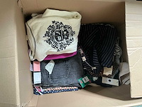 Diverse meisjeskleding (520x) - afbeelding 16 van  19