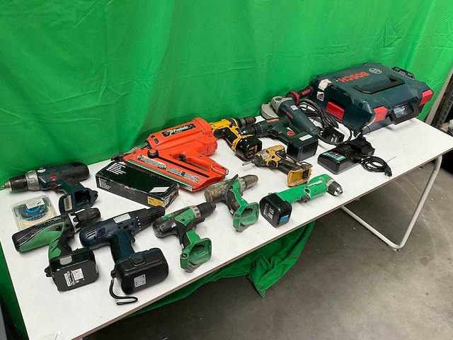 Diverse merken - diverse elektrisch gereedschap (11x) - afbeelding 1 van  10