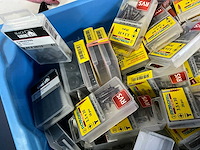 Diverse merken bevestigingsmaterialen (100x) - afbeelding 2 van  7