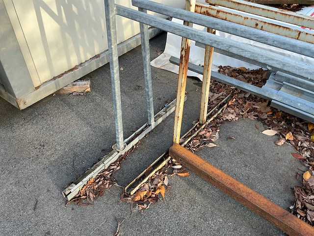 Diverse metalen bokken (4x) - afbeelding 2 van  8