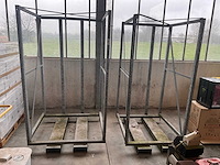 Diverse metalen bokken/stapelrekken (2x) - afbeelding 1 van  6