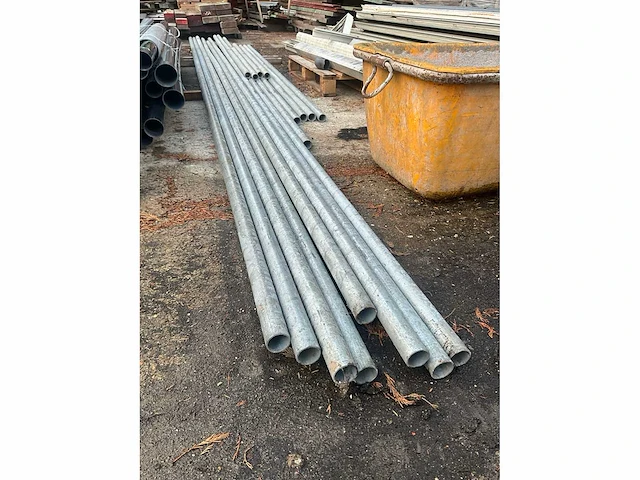 Diverse metalen buizen (16x) - afbeelding 2 van  7