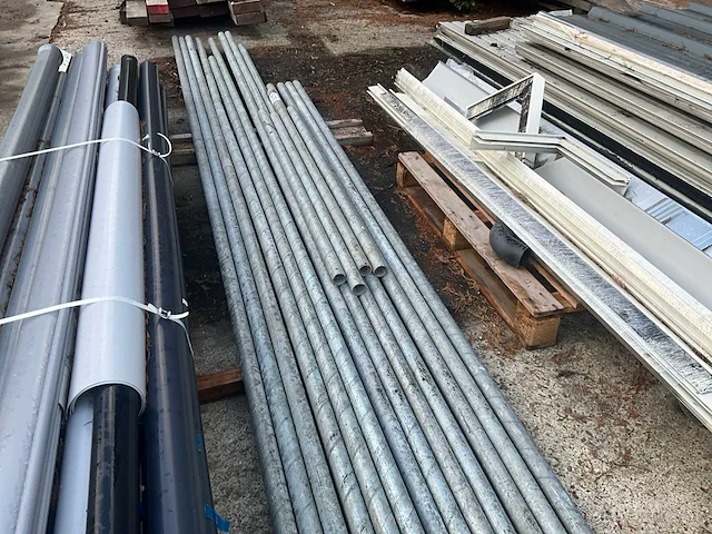 Diverse metalen buizen (16x) - afbeelding 6 van  7