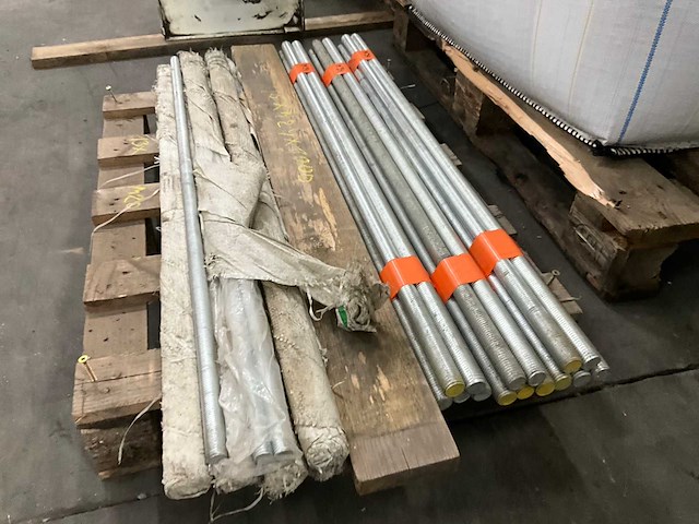 Diverse metalen draadstangen verzinkt pgb (28x) - afbeelding 3 van  8