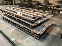 Diverse metalen platen - afbeelding 1 van  7