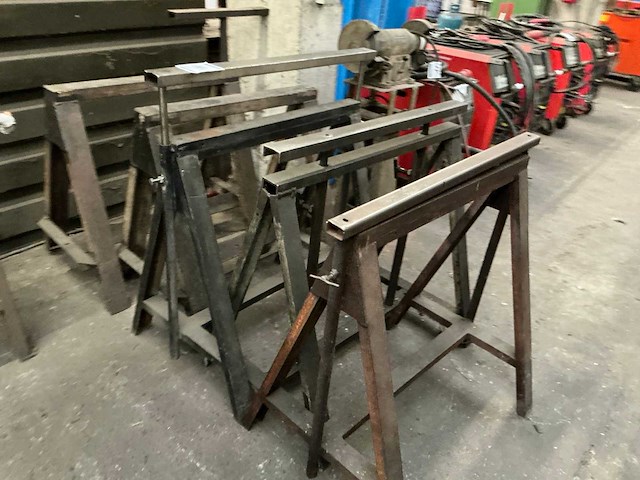 Diverse metalen schragen (6x) - afbeelding 2 van  3