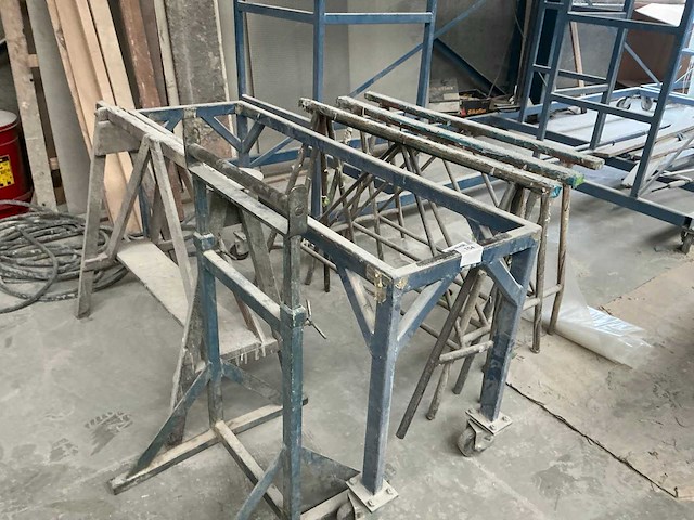 Diverse metalen schragen (6x) - afbeelding 1 van  3