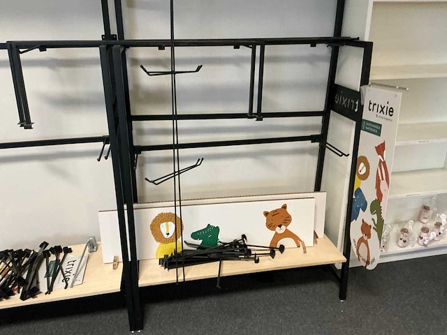 Diverse metalen winkelrekken/displays (3x) - afbeelding 5 van  7