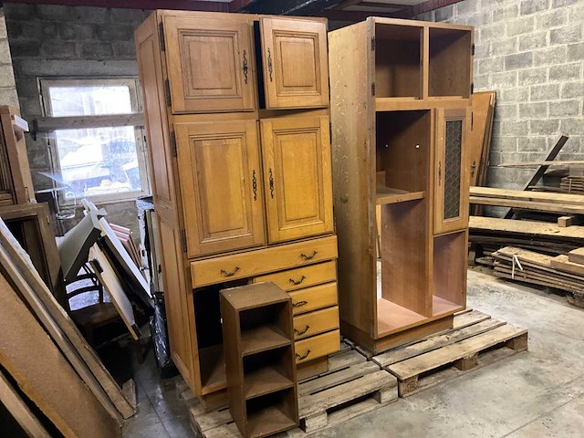 Diverse meubels en binnendeuren - afbeelding 1 van  30