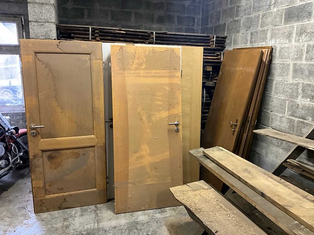 Diverse meubels en binnendeuren - afbeelding 30 van  30