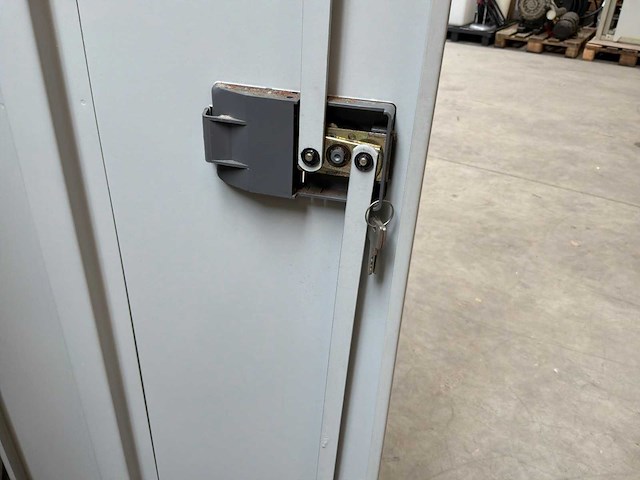 Diverse meubels - afbeelding 6 van  15