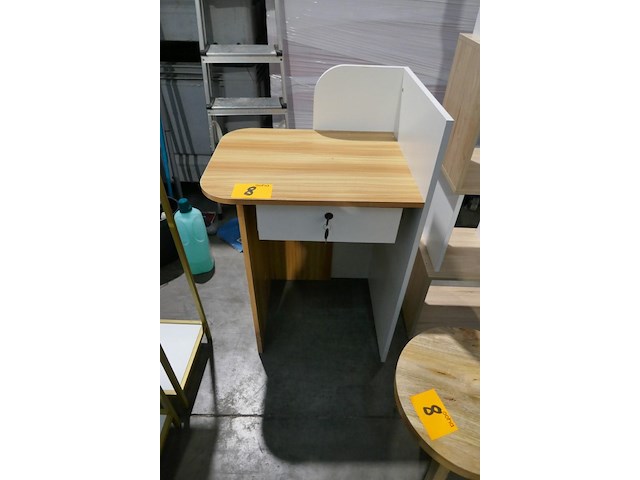 Diverse meubelstukken - afbeelding 3 van  6