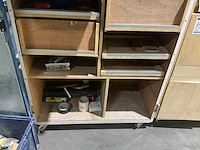 Diverse mobiele houten gereedschapskasten (2x) - afbeelding 4 van  4