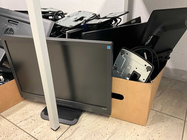 Diverse monitoren (25x) - afbeelding 4 van  16