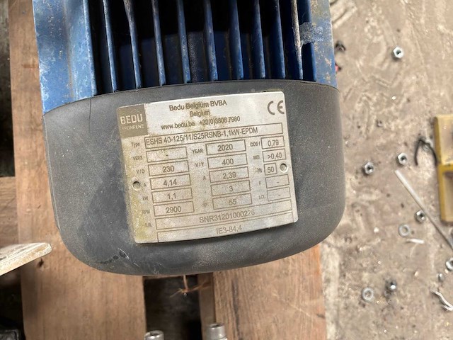 Diverse motoren en centrifugaalpomp (4x) - afbeelding 6 van  12